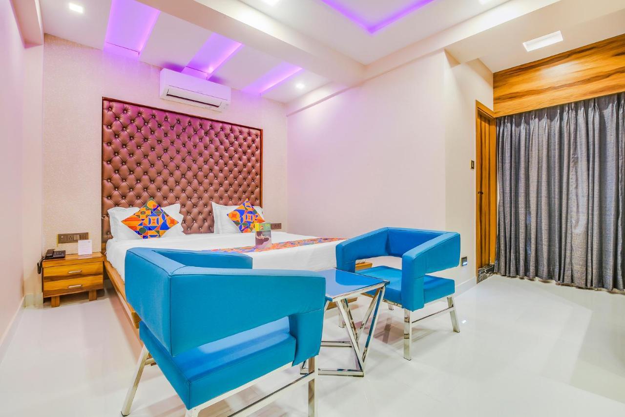 Fabhotel Orion Crystal Park Circus Hotel